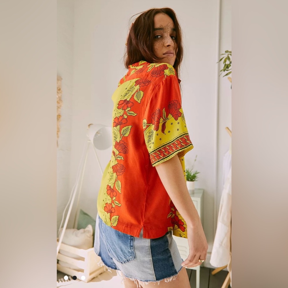 Urban Outfitters Hayden Scarf Print Button-Through Shirt - Picture 2 of 7